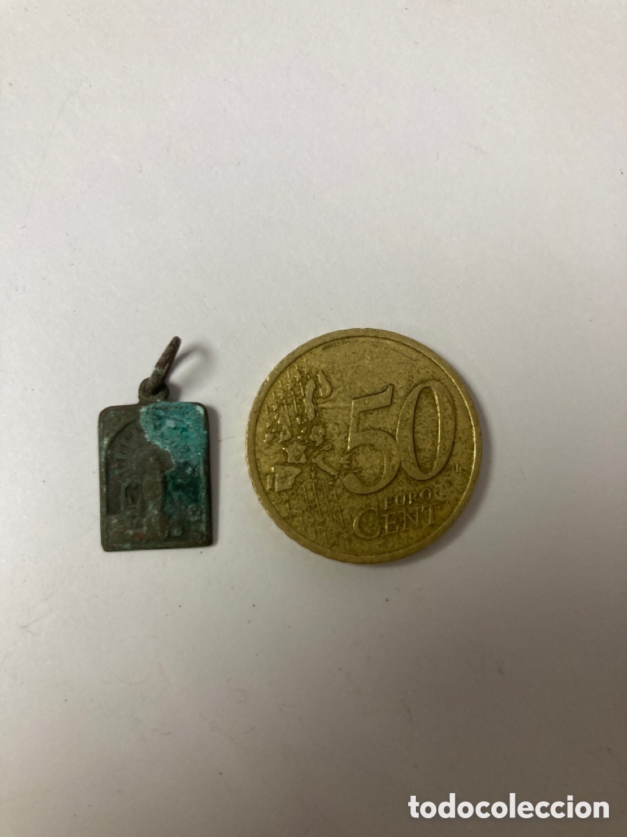 Antig&uuml;edades: Medalla met&aacute;lica / C74 - Foto 1