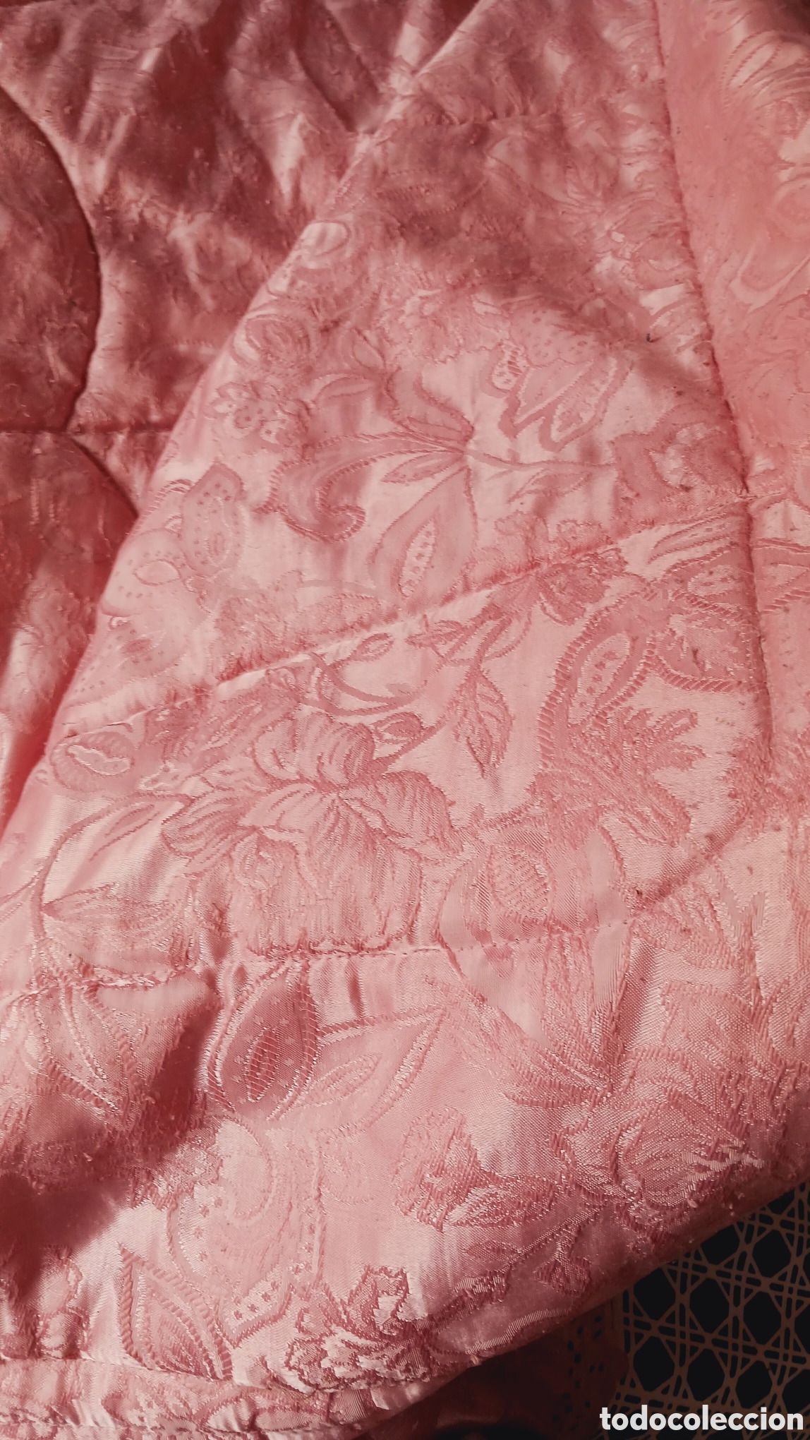 Antig&uuml;edades: Colcha rosa con volantes y lazos - Foto 8