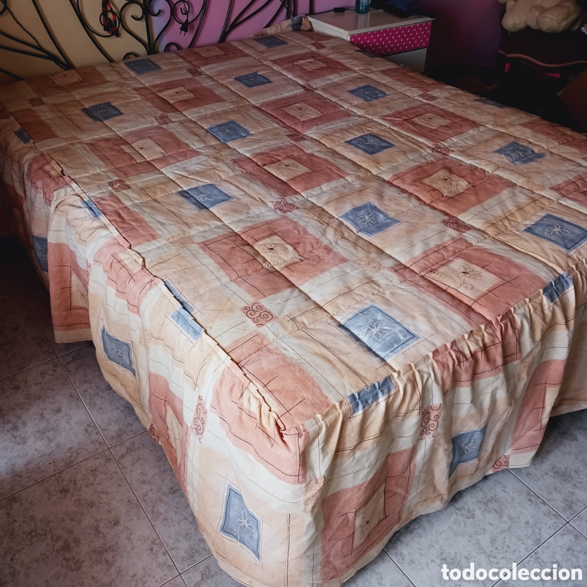 Antig&uuml;edades: Colcha n&oacute;rdica edred&oacute;n - Foto 1