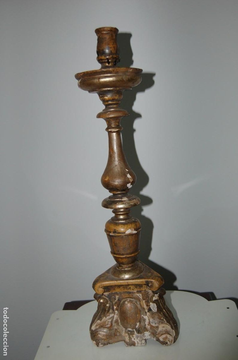 Antig&uuml;edades: VEL&Oacute;N DE MADERA POLICROMADA - Foto 1