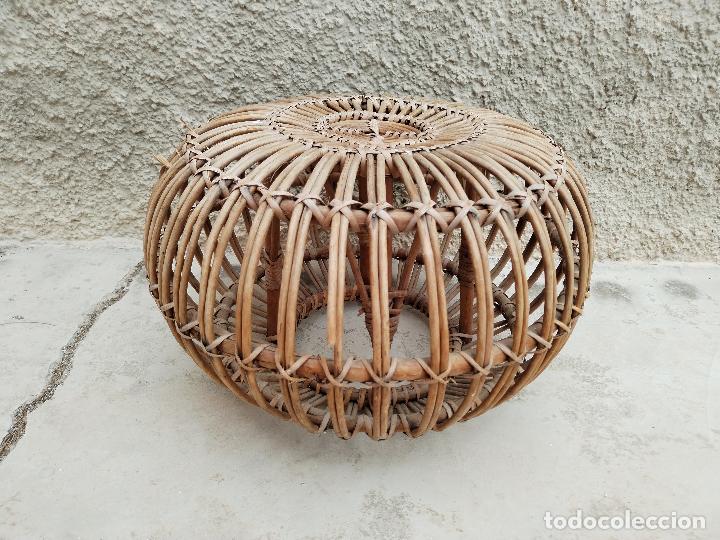 Antig&uuml;edades: mesa de mimbre - Foto 4