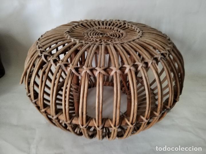 Antig&uuml;edades: mesa de mimbre - Foto 7