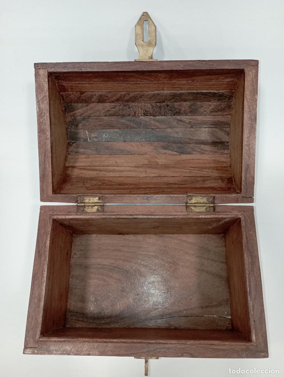 Antig&uuml;edades: Decorativo cofre de madera de Teca. A4 - Foto 7