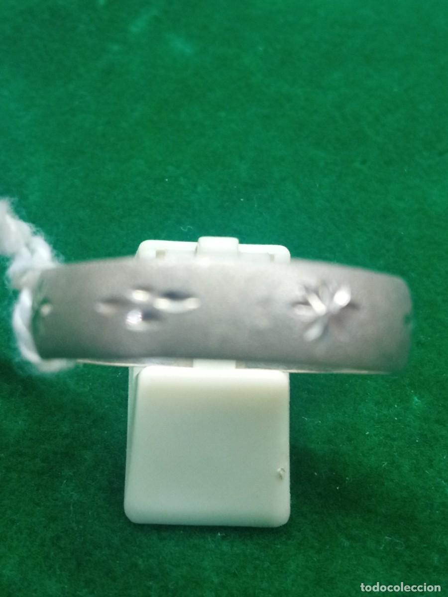Antig&uuml;edades: Anillo plata + - Foto 2