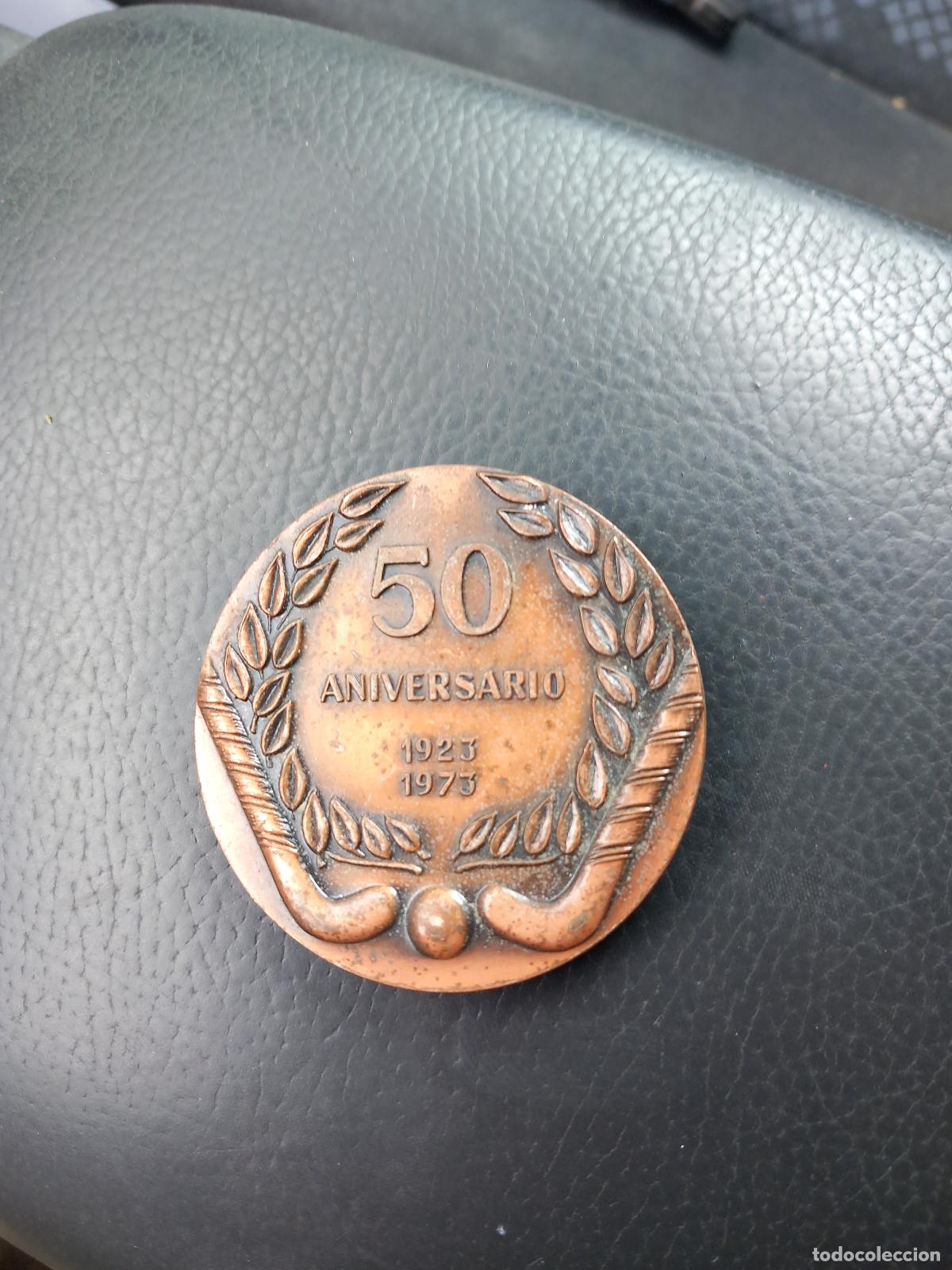 Antig&uuml;edades: Medalla 50 aniversario - Foto 1