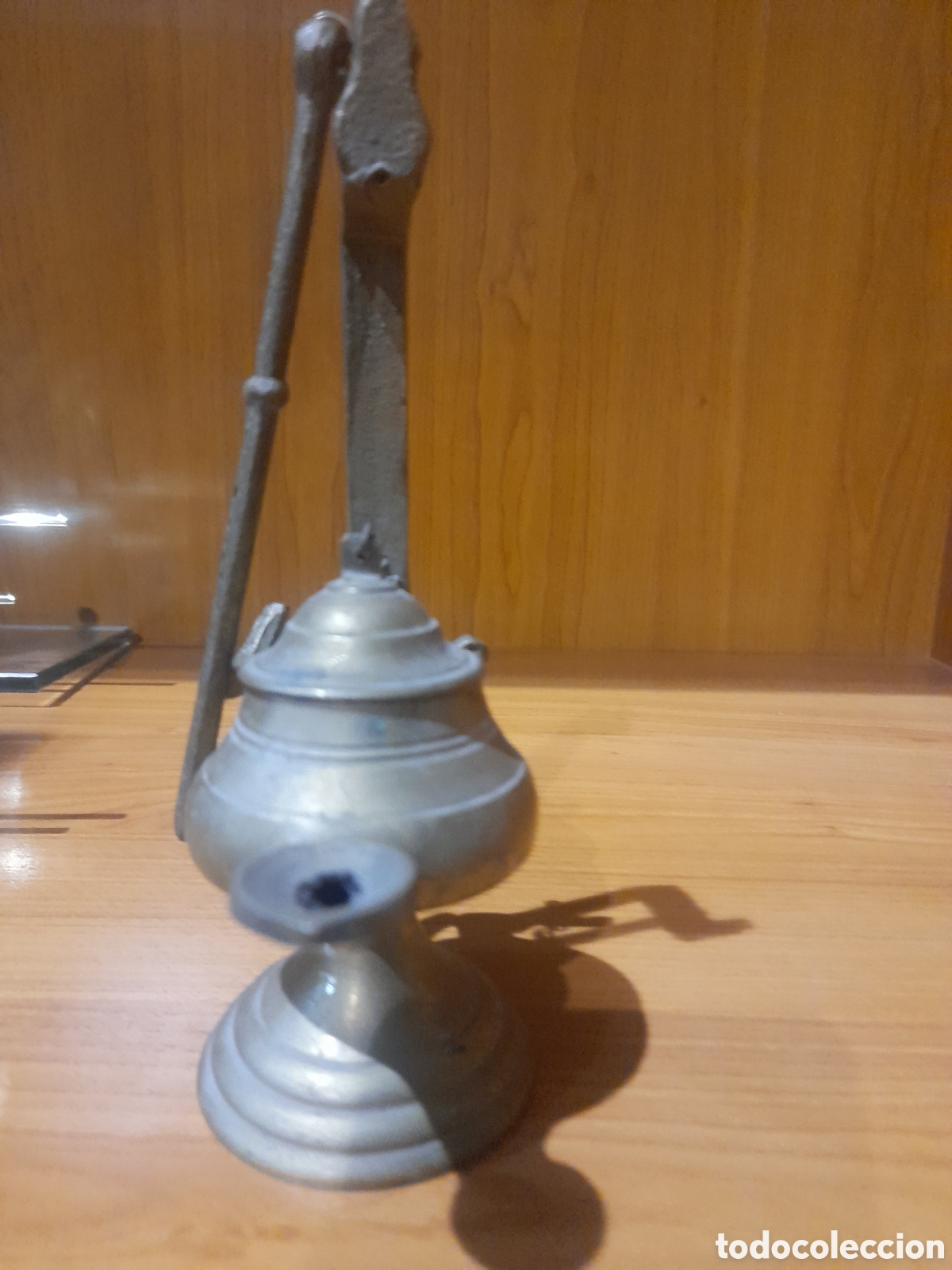 Antig&uuml;edades: Antiguo candil de aceite - Foto 2