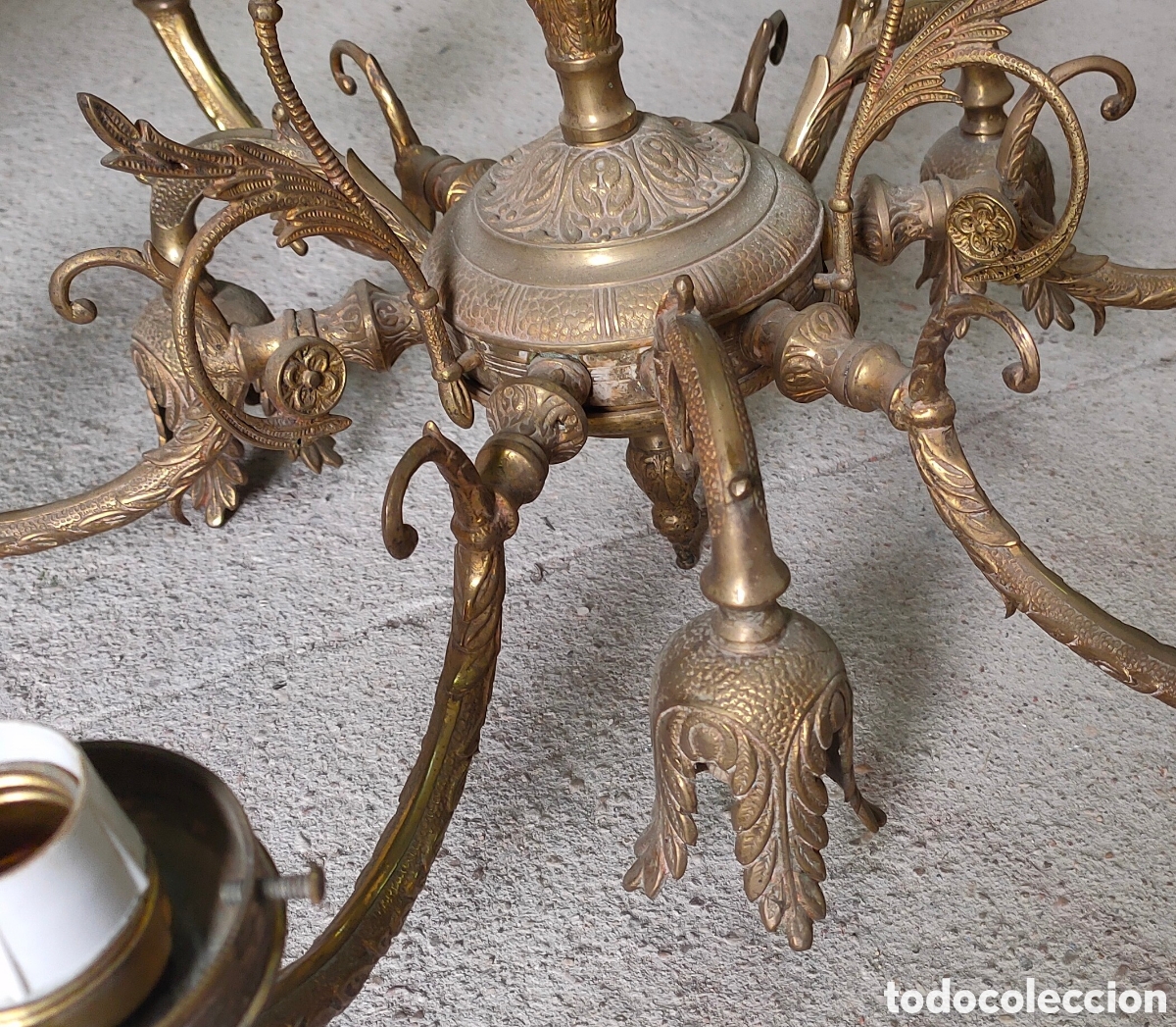 Antig&uuml;edades: Antigua lampara de techo de bronce de 9 luces - Foto 6