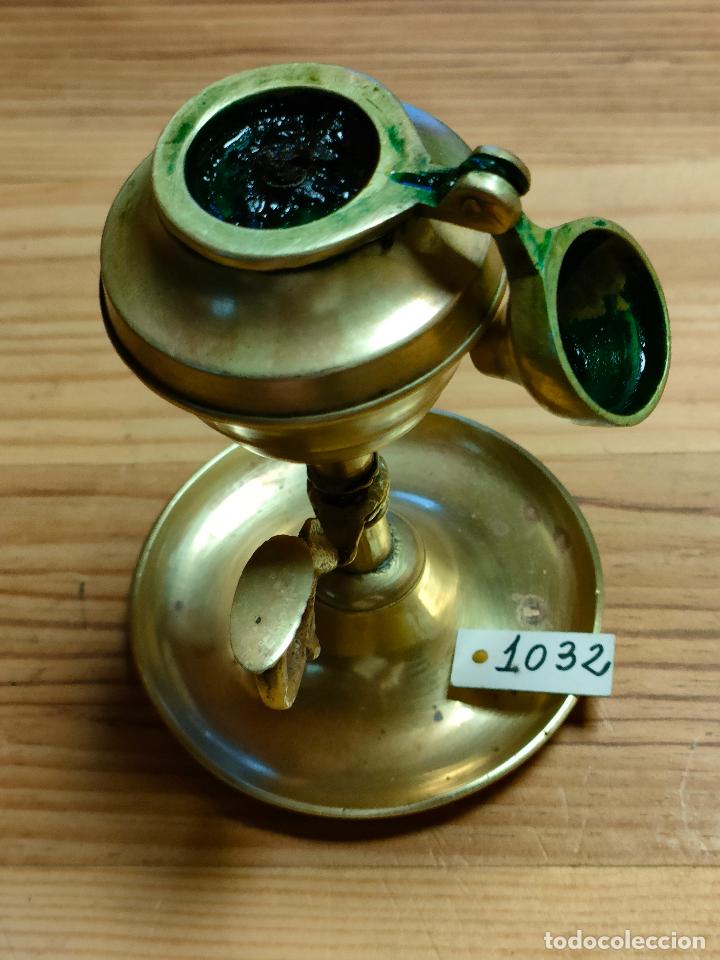 Antig&uuml;edades: ANTIGUO CANDIL DE ACEITE DE LATON - Foto 1