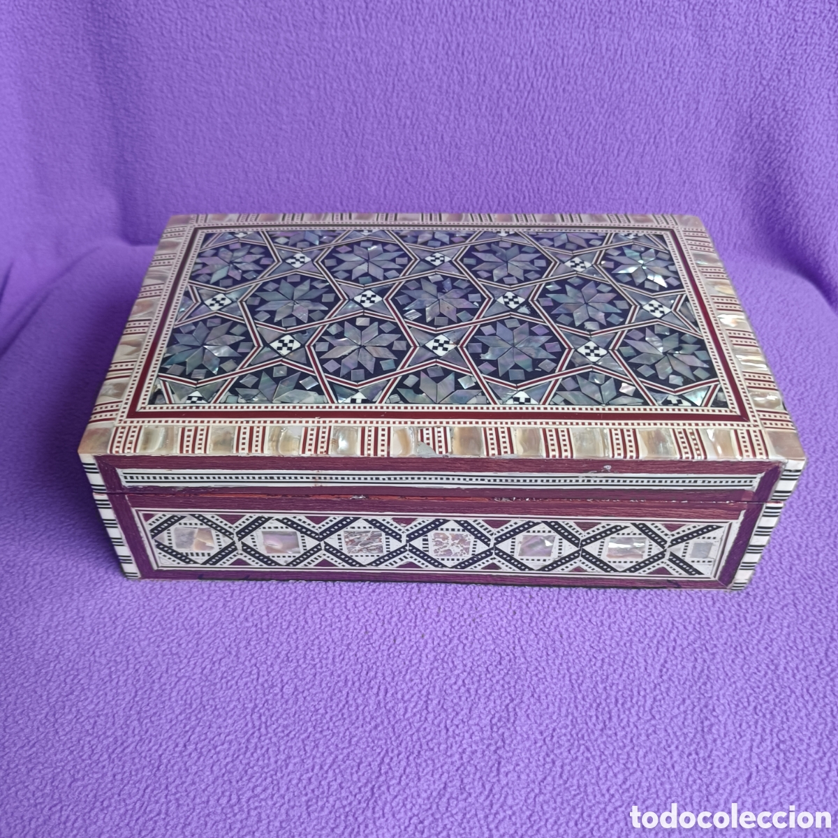 Antig&uuml;edades: Caja madera taracea de n&aacute;car - Foto 1
