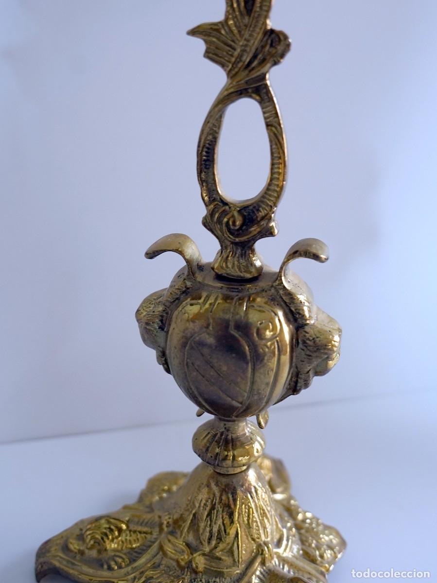 Antig&uuml;edades: candelabro bronce (portugal) - Foto 2