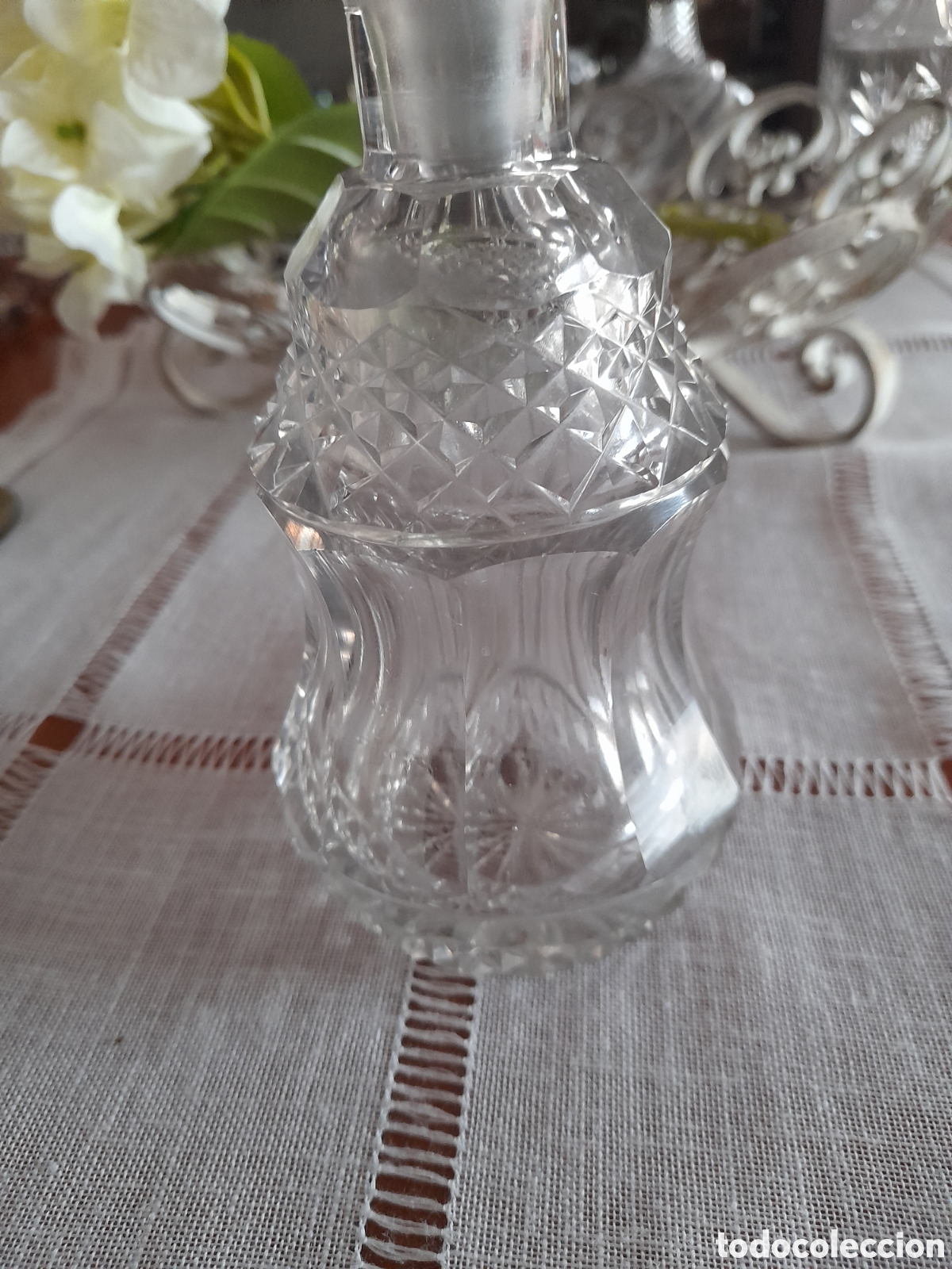 Antig&uuml;edades: Botella de cristal tallado - Foto 2