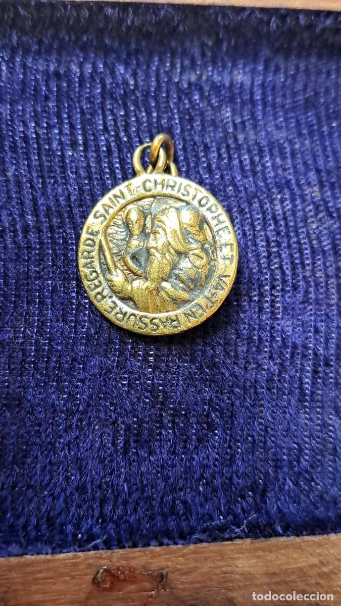 Antig&uuml;edades: Original Medalla de San Crist&oacute;bal de Plata Grabada en Franc&eacute;s - Foto 1