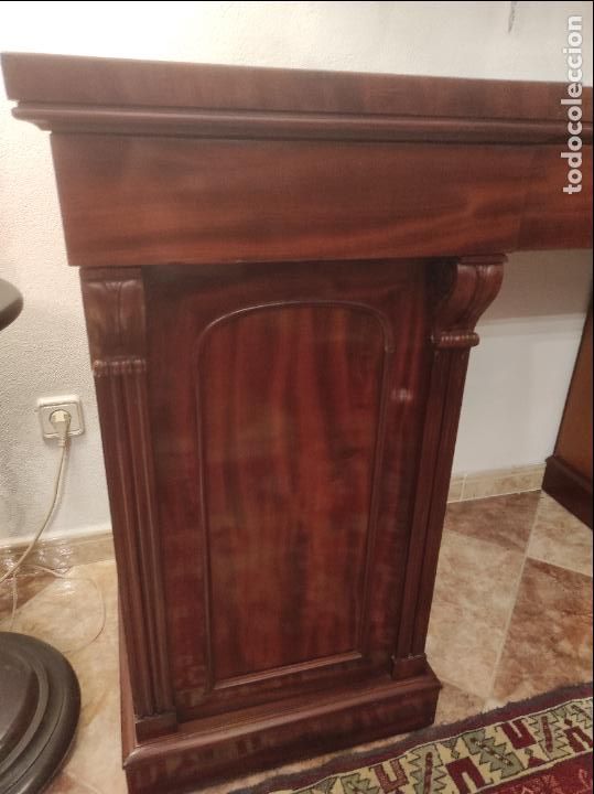 Antig&uuml;edades: aparador de caoba - Foto 3