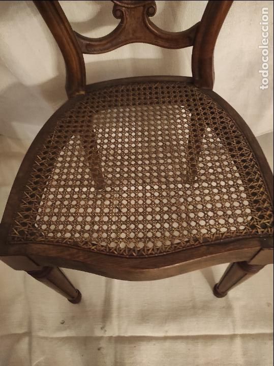 Antig&uuml;edades: dos sillas de roble y rejilla - Foto 4