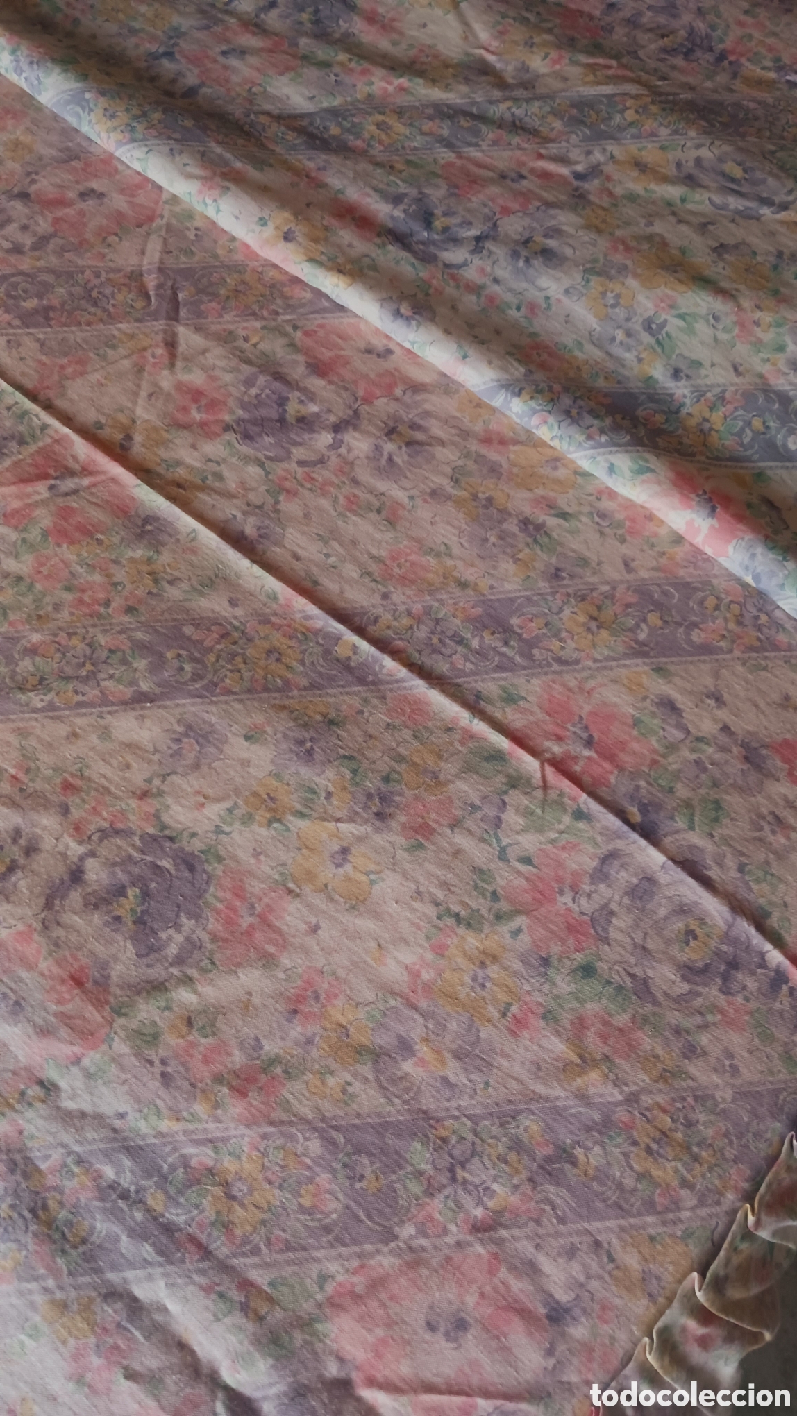 Antig&uuml;edades: Colcha edred&oacute;n floral - Foto 1