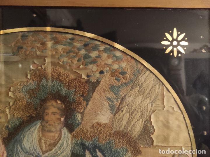 Antig&uuml;edades: cuadro bordado religioso - Foto 3