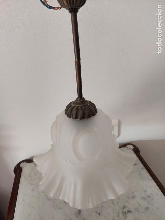 Antig&uuml;edades: L&aacute;mpara de techo con tulipa - Foto 2