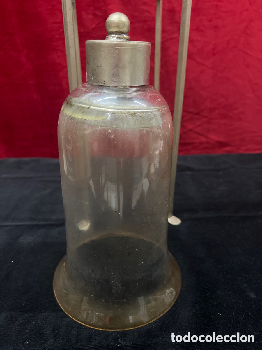 Antig&uuml;edades: Candelabro antiguo con cristal - Foto 2