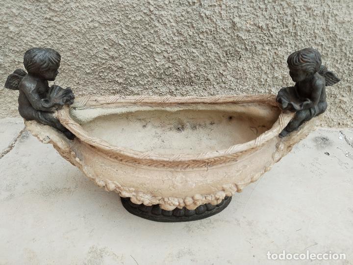 Antig&uuml;edades: macetero con angeles - Foto 11