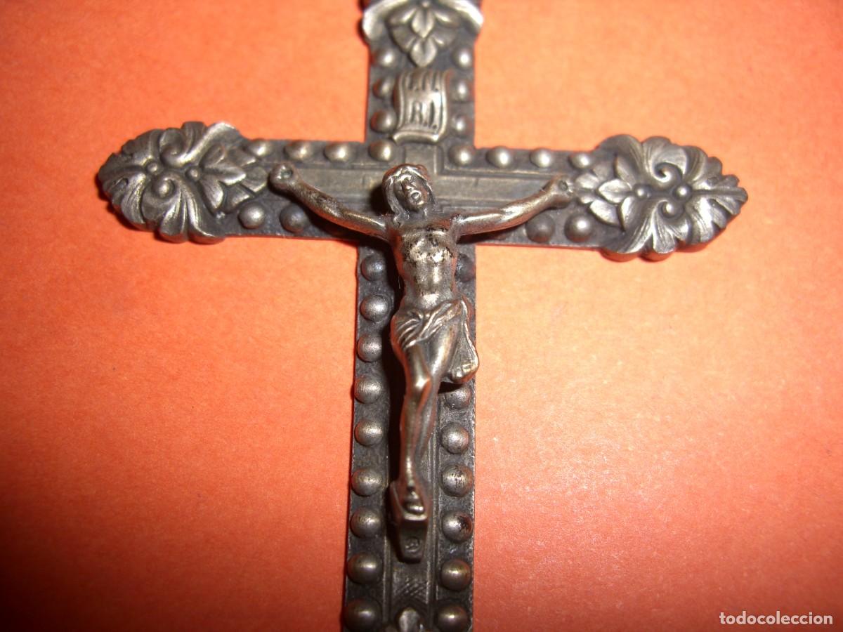 Antig&uuml;edades: CRUCIFIJO - Foto 2