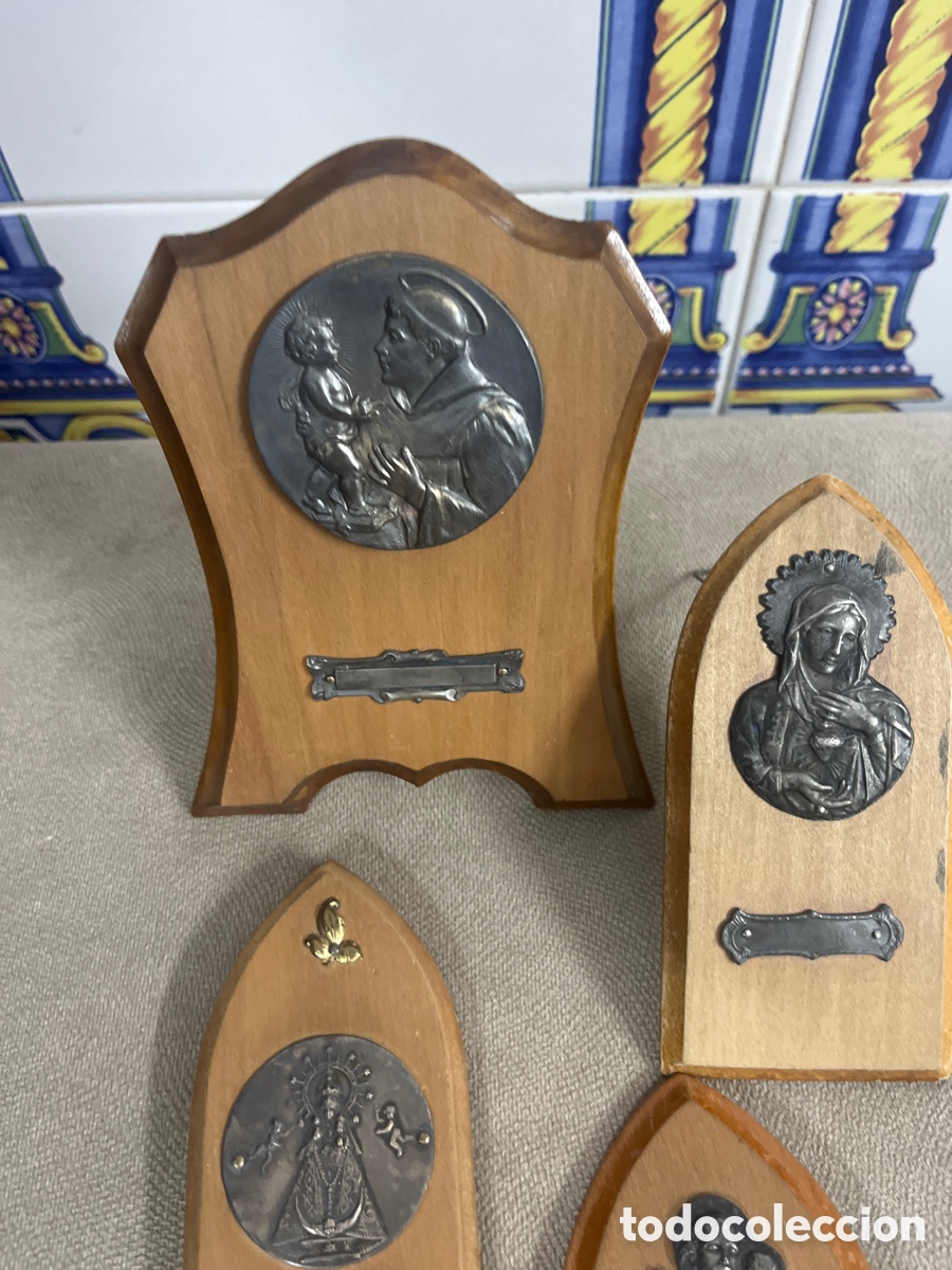 Antig&uuml;edades: Lote de medallas religiosas - Foto 2