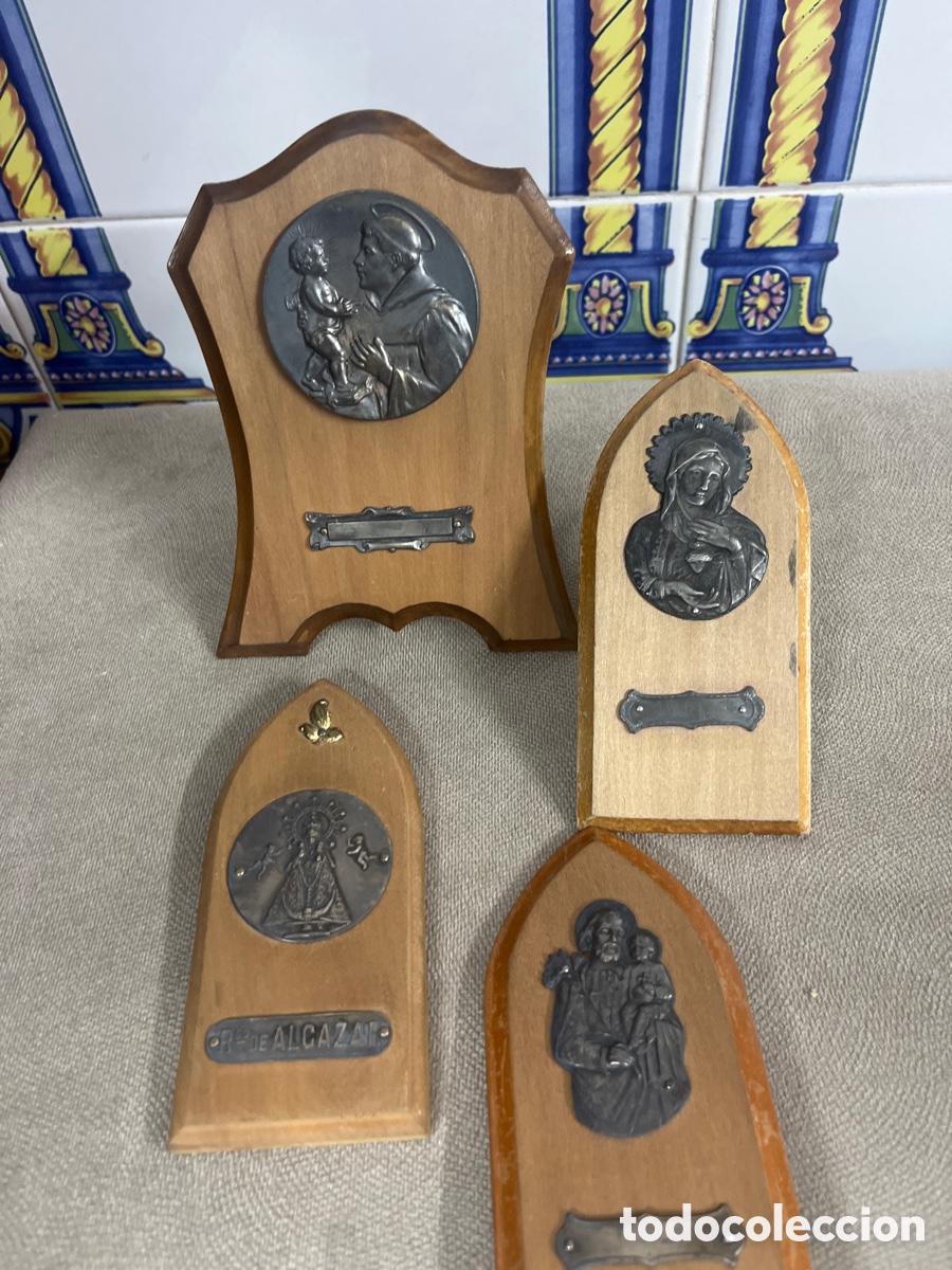 Antig&uuml;edades: Lote de medallas religiosas - Foto 1