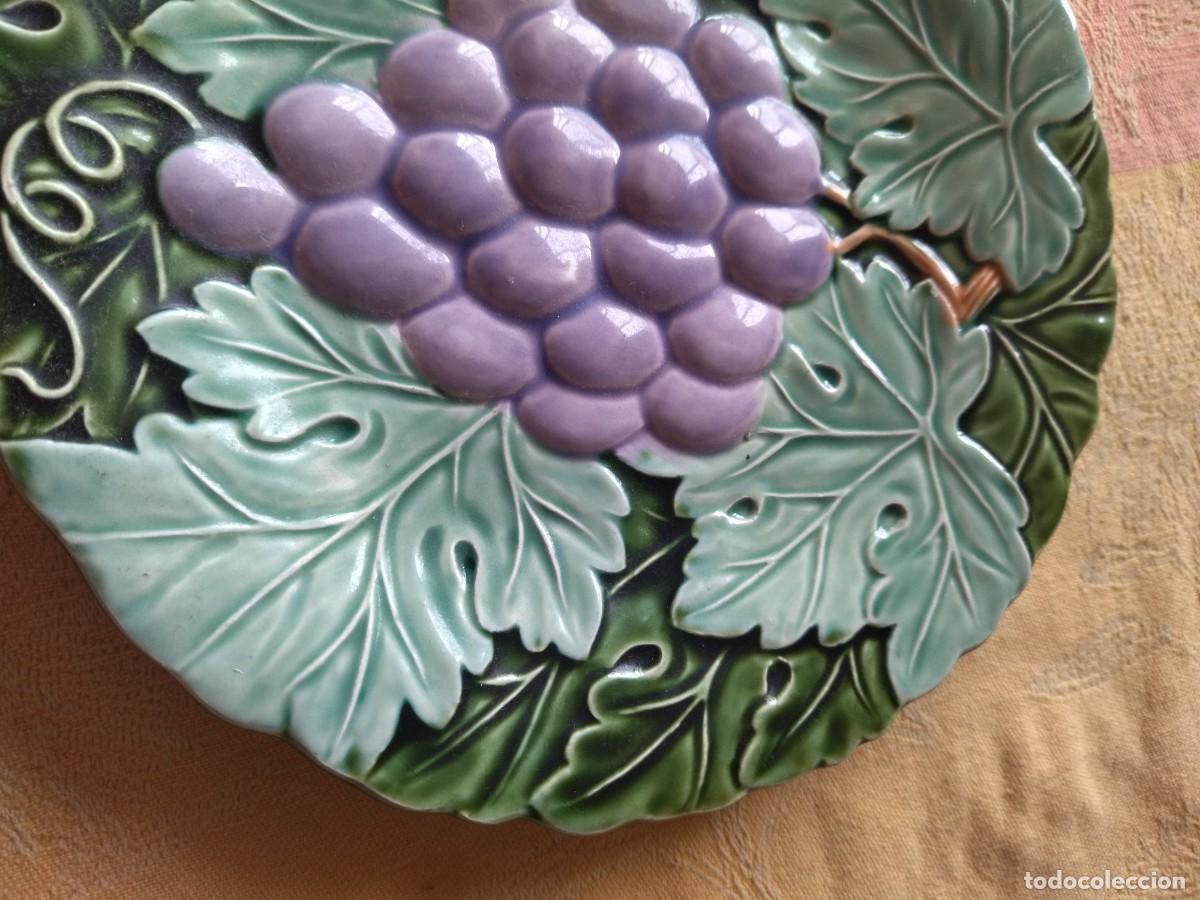 Antig&uuml;edades: Plato de fruta may&oacute;lica, uvas. - Foto 5