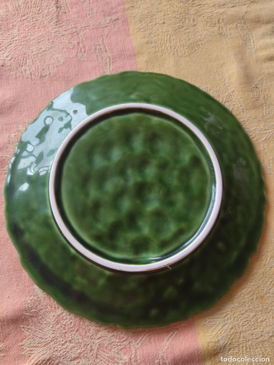 Antig&uuml;edades: Plato de fruta may&oacute;lica, uvas. - Foto 6