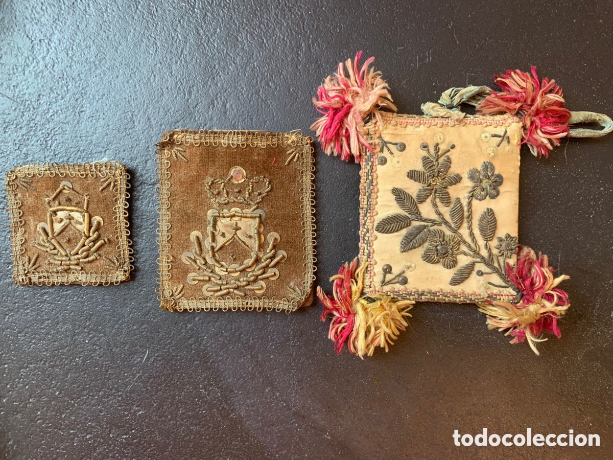 Antig&uuml;edades: Escapularios - Foto 1