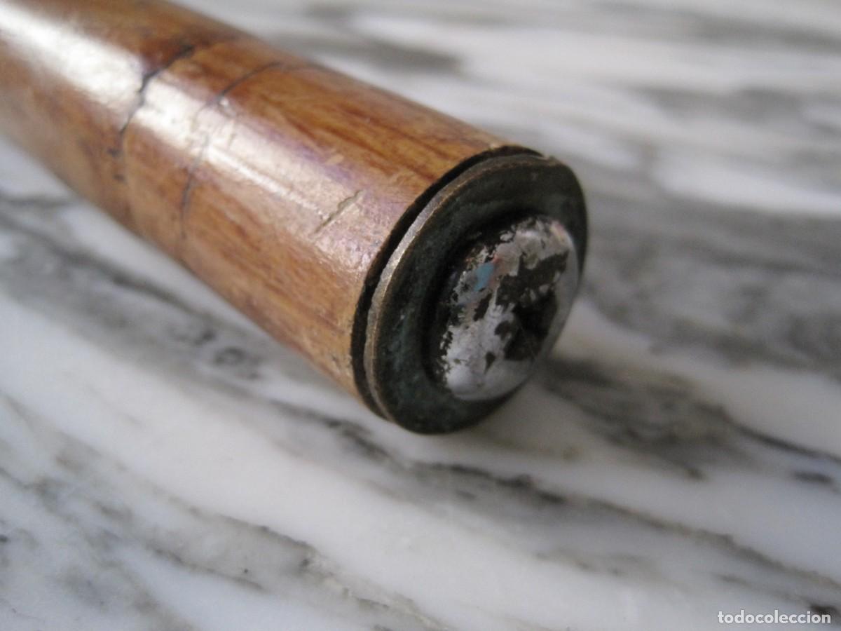 Antig&uuml;edades: BAST&Oacute;N DE MADERA CON EMPU&Ntilde;ADURA DE PITUFO - Foto 9