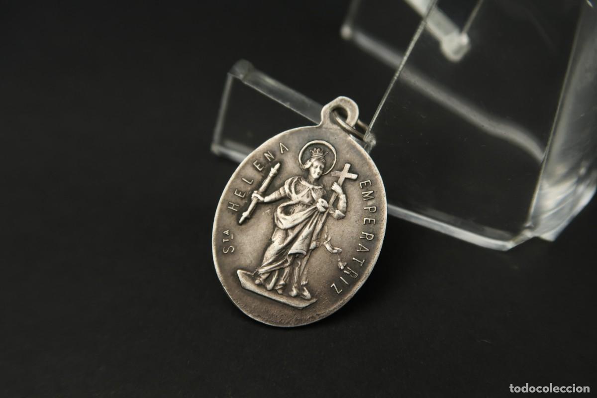Antig&uuml;edades: Antigua Medalla Religiosa de Plata - Foto 2