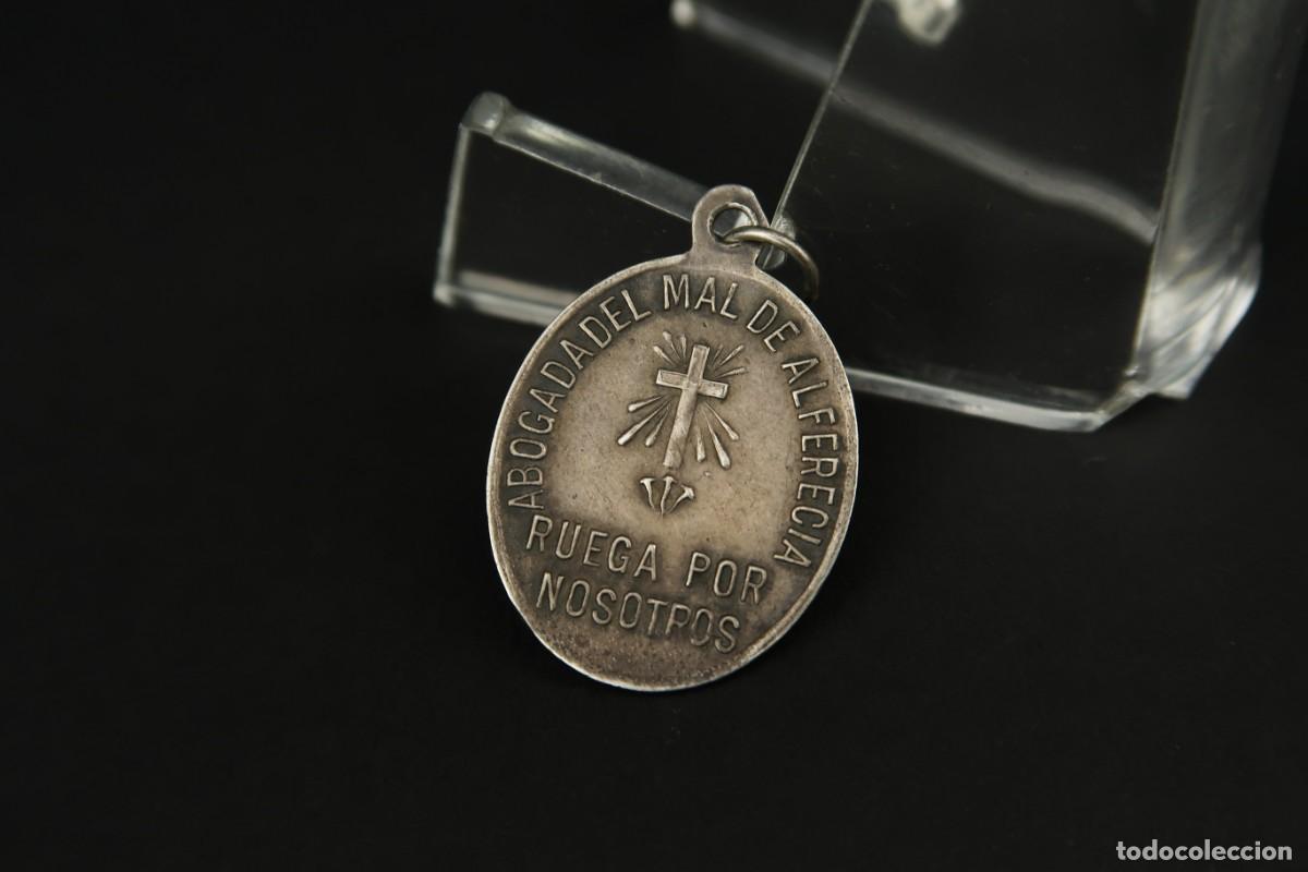 Antig&uuml;edades: Antigua Medalla Religiosa de Plata - Foto 4