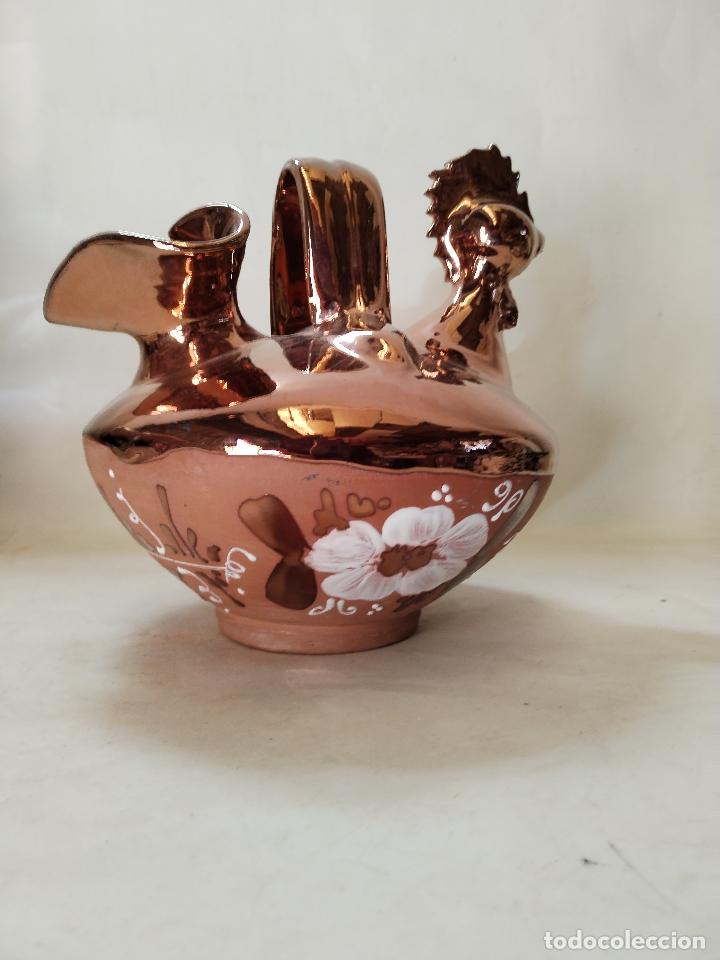 Antig&uuml;edades: botijo gallina de ceramica reflejo - Foto 2