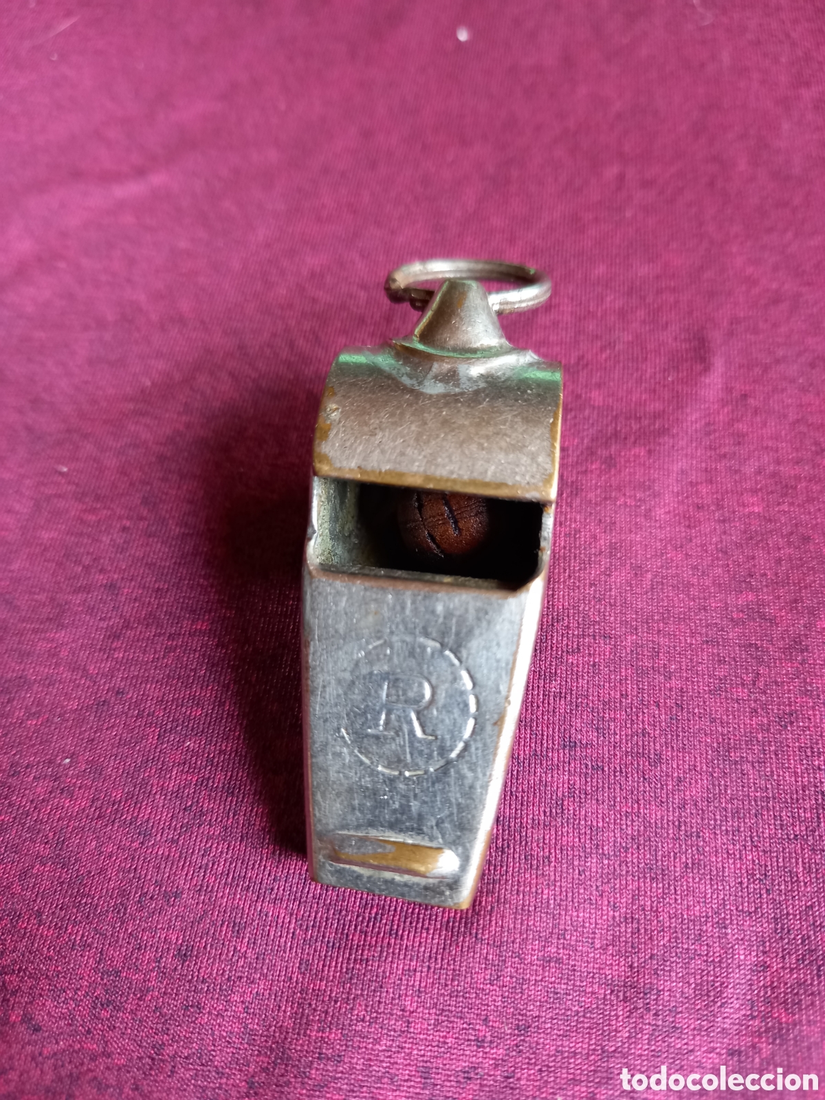 Antig&uuml;edades: ANTIGUO SILBATO ,ROYALE ?