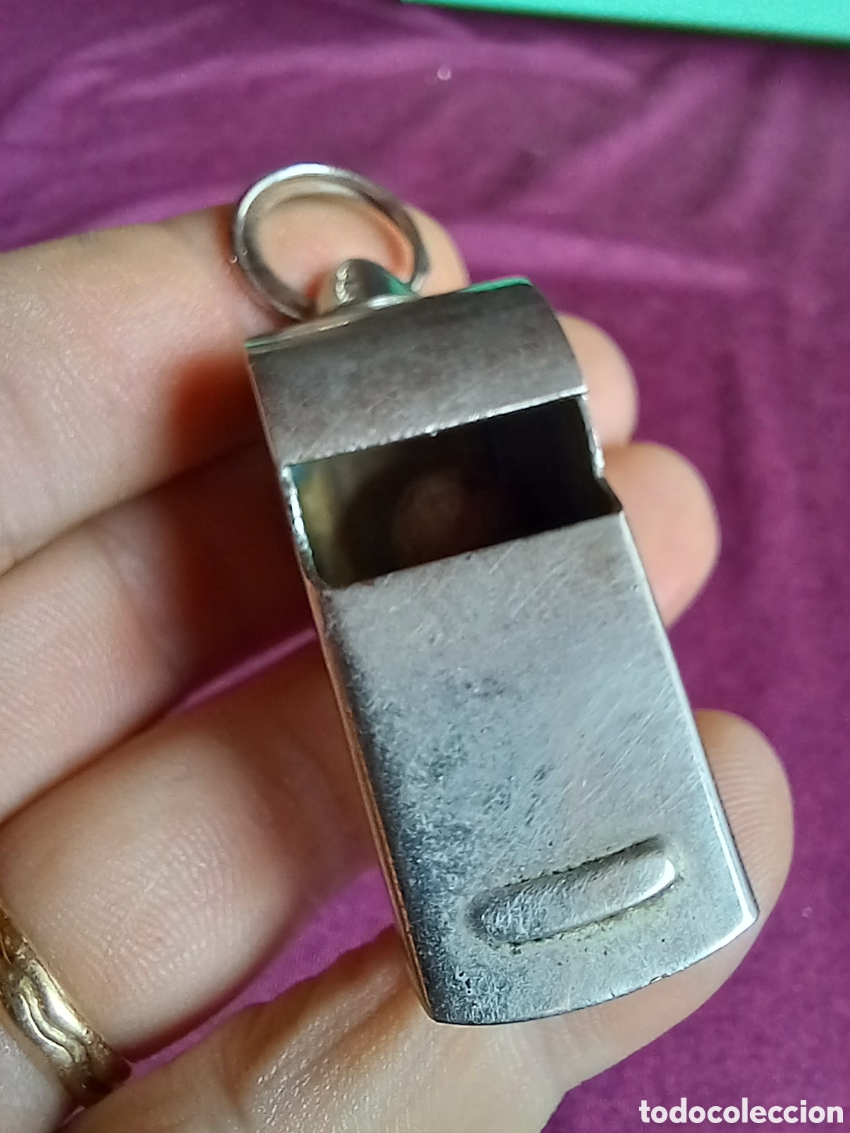 Antig&uuml;edades: LOTE DE 4 SILBATOS DE METAL - Foto 3