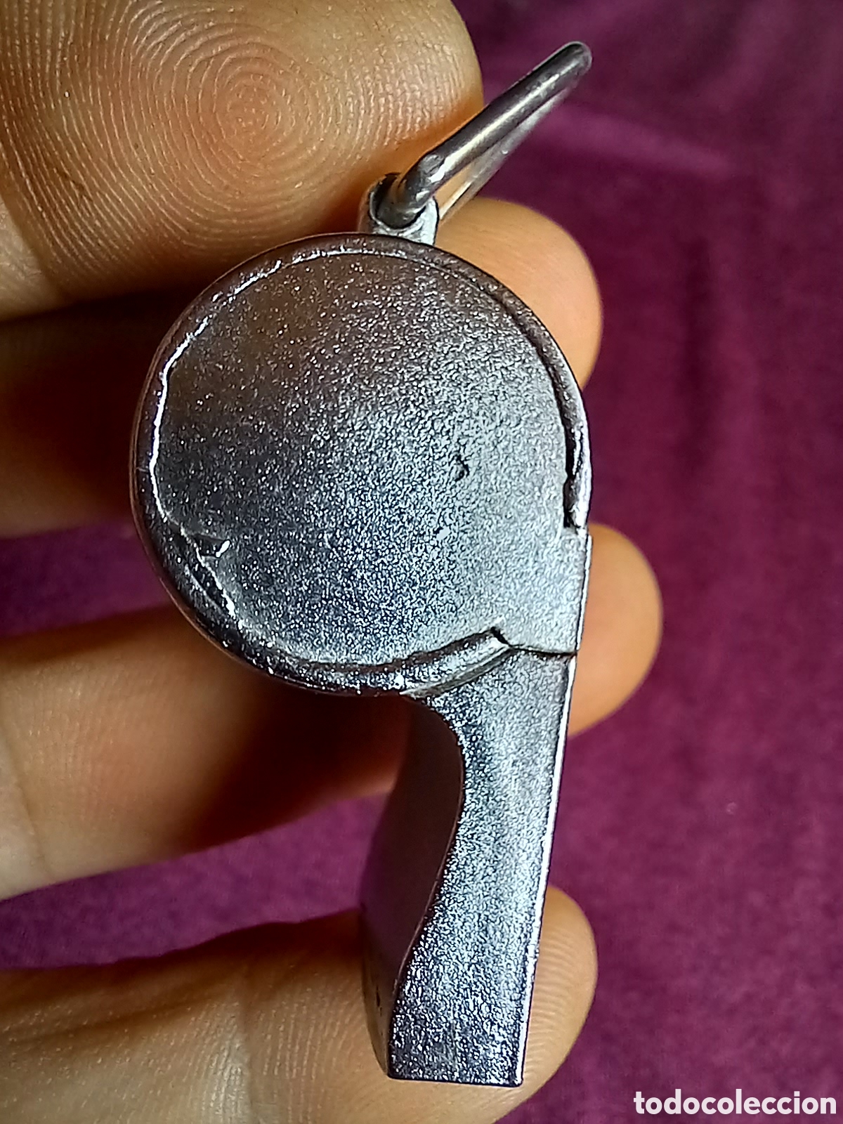 Antig&uuml;edades: LOTE DE 4 SILBATOS DE METAL - Foto 9