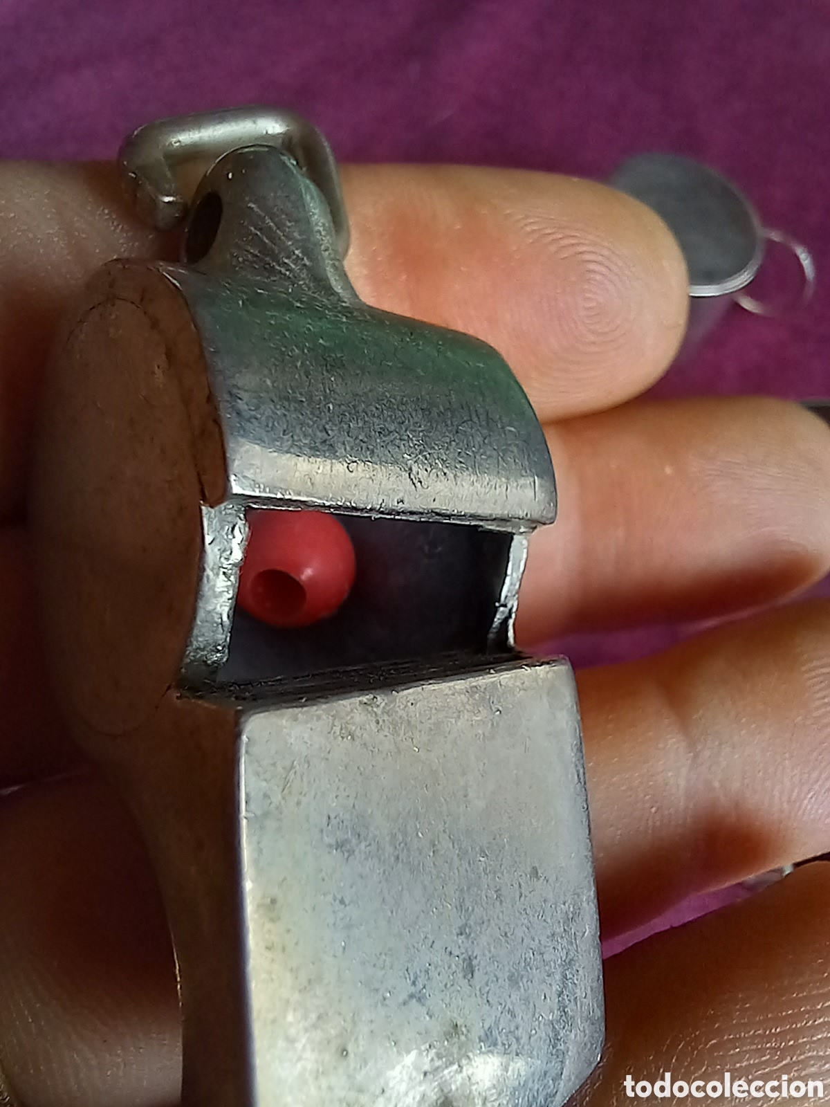 Antig&uuml;edades: LOTE DE 4 SILBATOS DE METAL - Foto 13