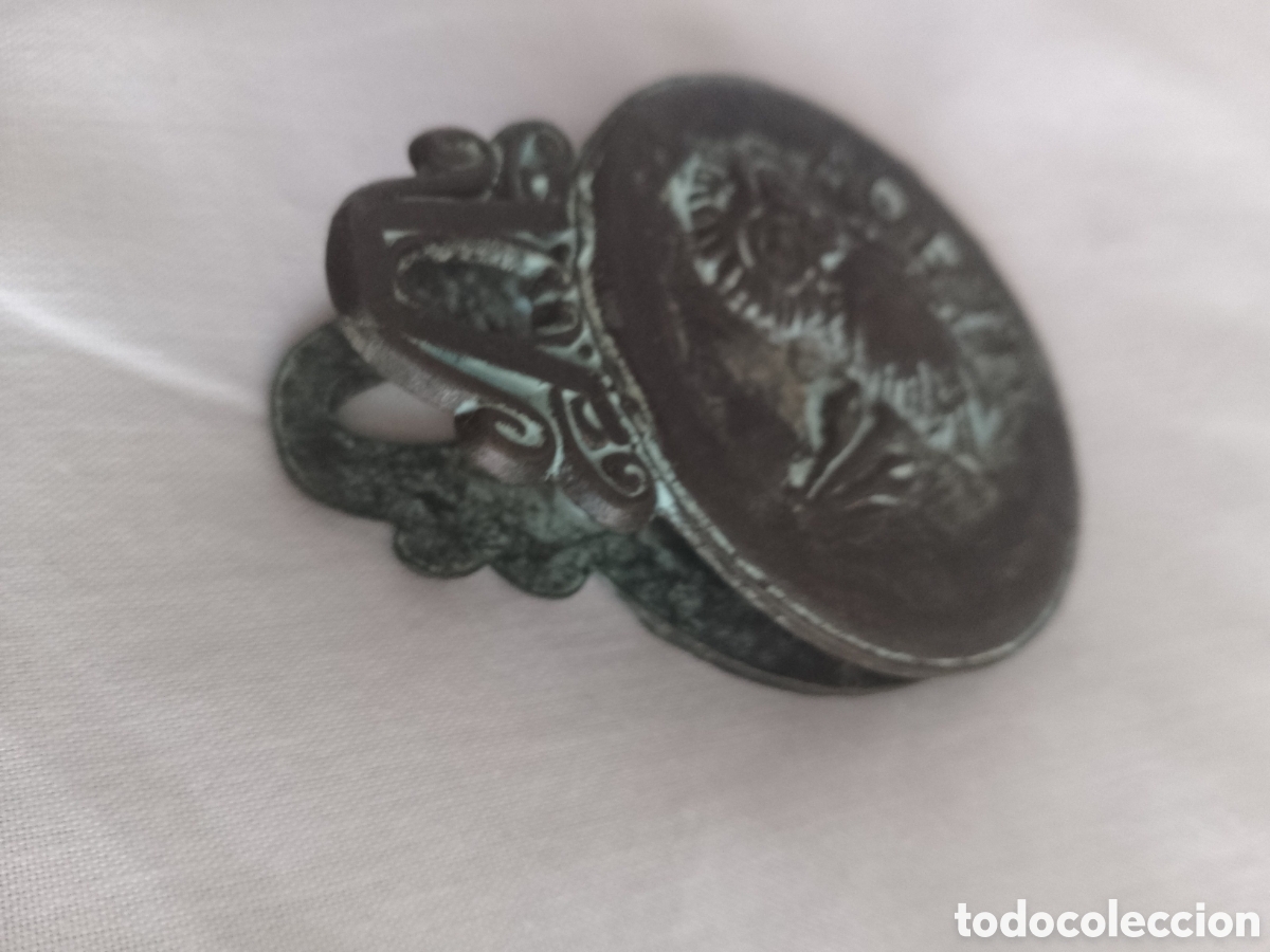 Antig&uuml;edades: Lucerna y Clip Bronce Roma. - Foto 2