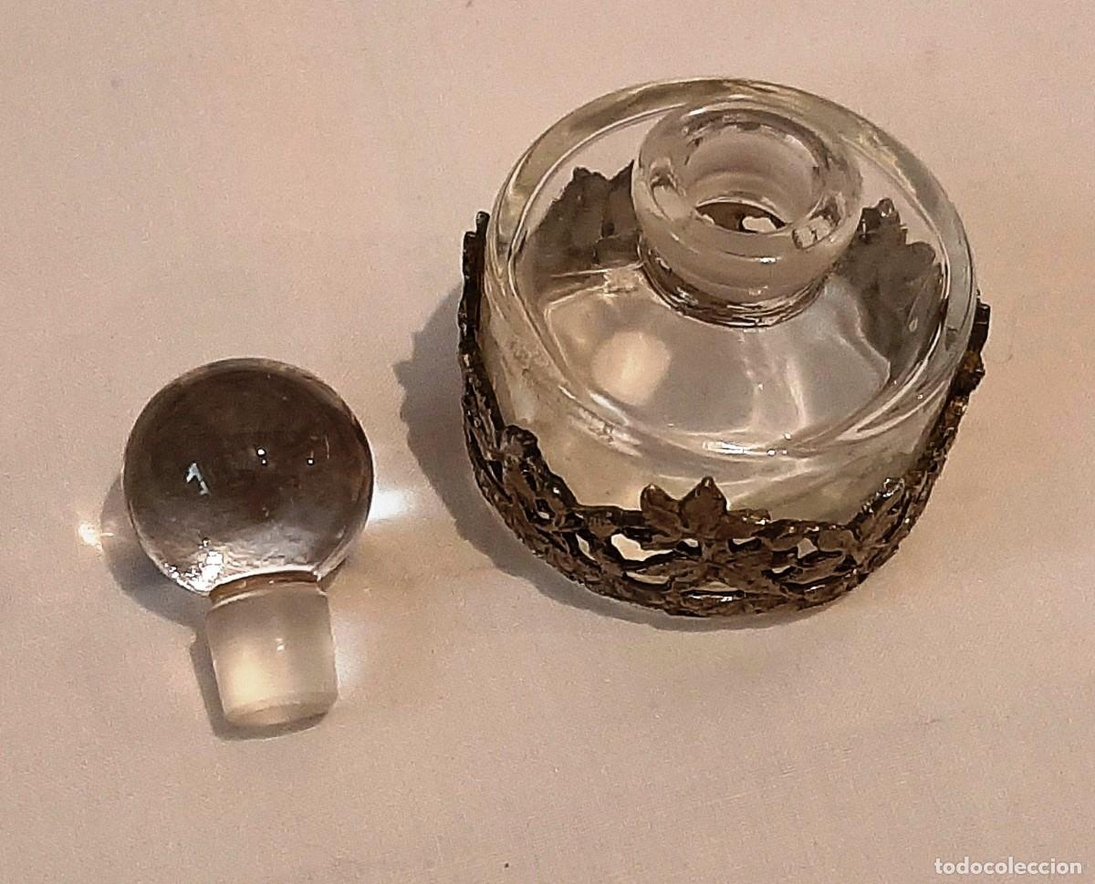 Antig&uuml;edades: Frasco de aceite de almizcle en cristal - Foto 7