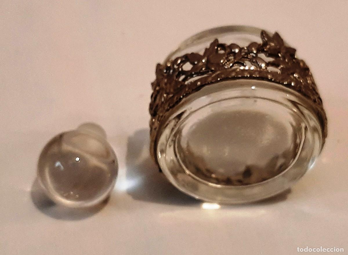 Antig&uuml;edades: Frasco de aceite de almizcle en cristal - Foto 8