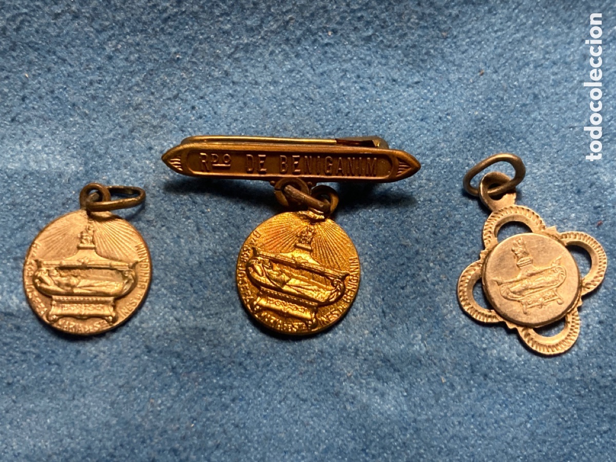 Antig&uuml;edades: Beata. Beniganim. 3 medallas