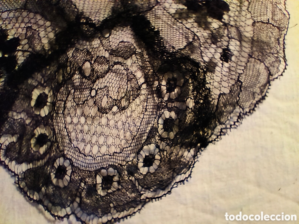 Antig&uuml;edades: Mantilla blonda - Foto 7