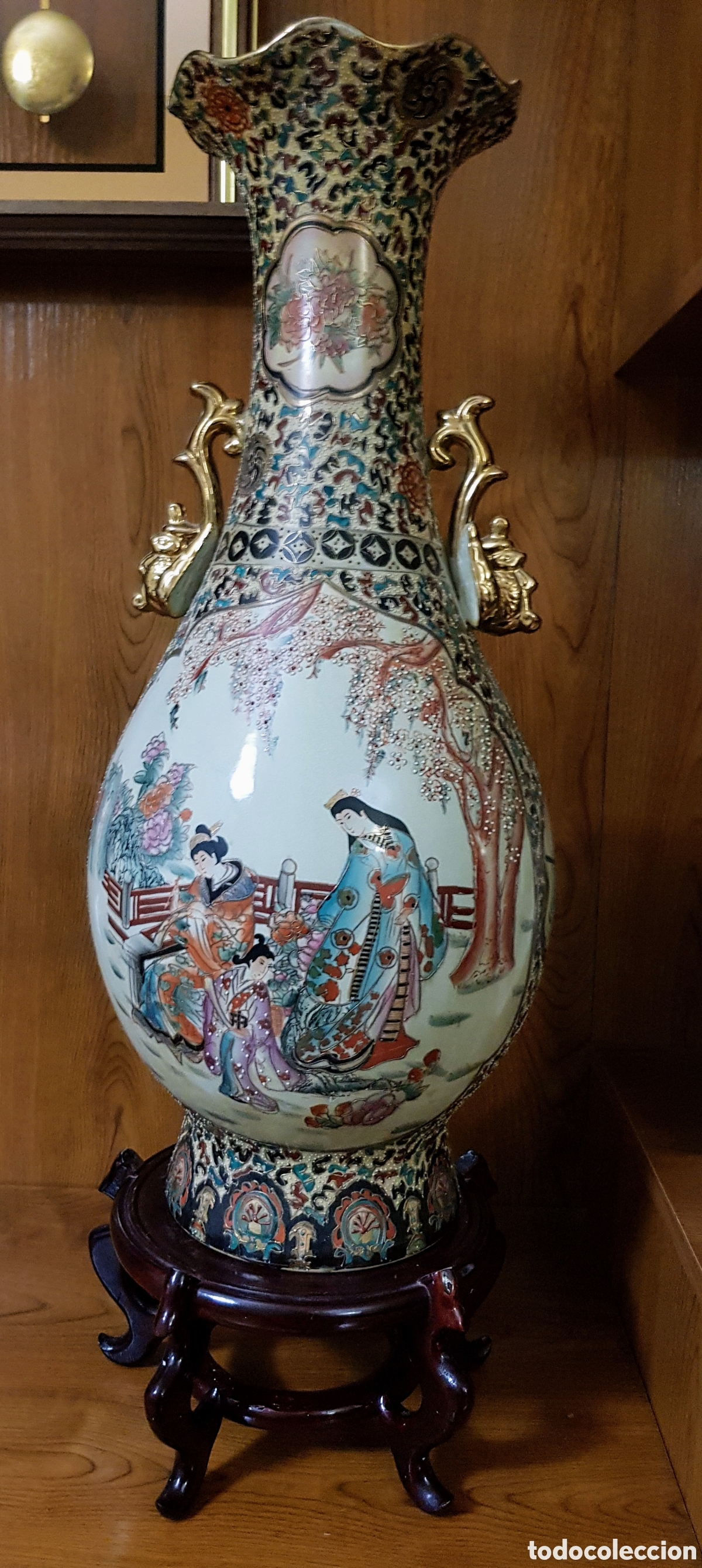 Antig&uuml;edades: Gran Jarron SATSUMA con pedestal - Foto 1