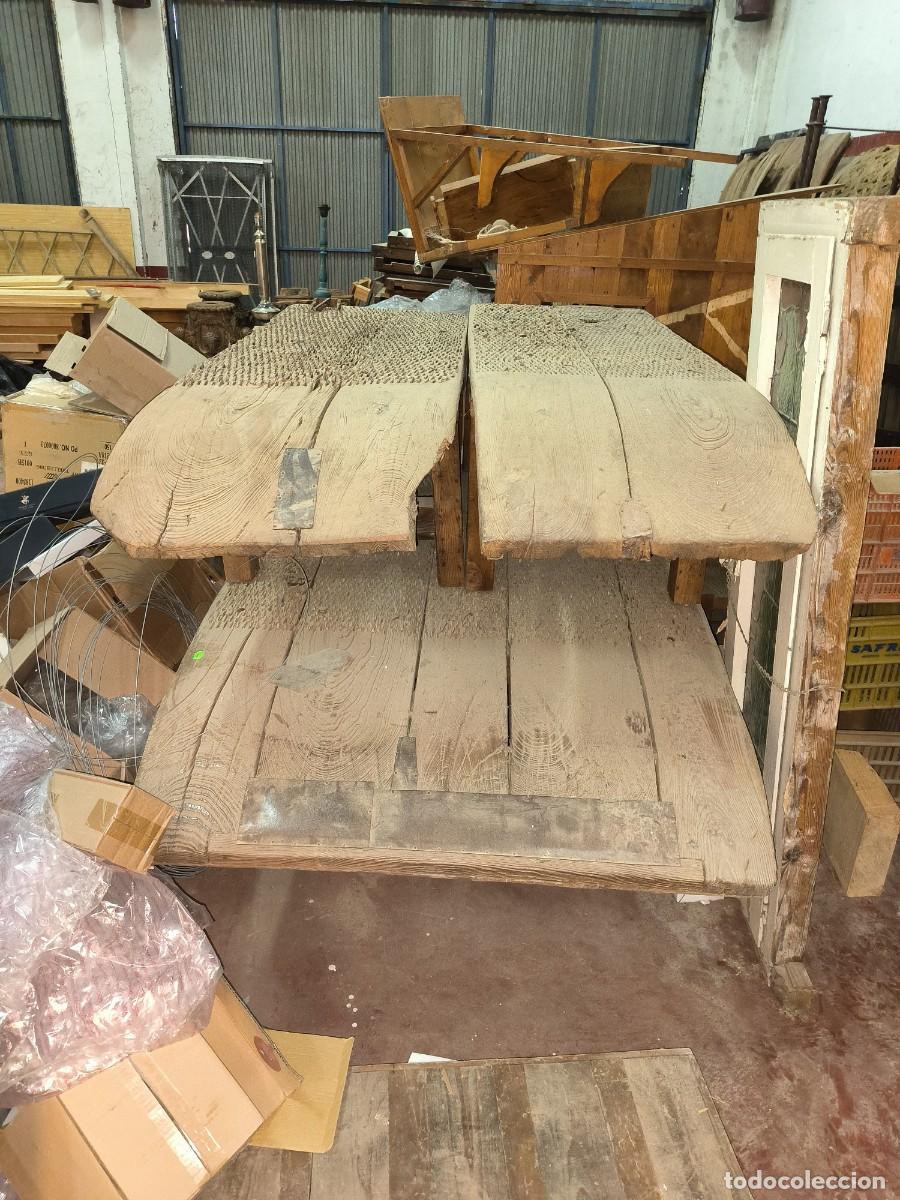 Antig&uuml;edades: Mesa baja hecha con trillo - Foto 6