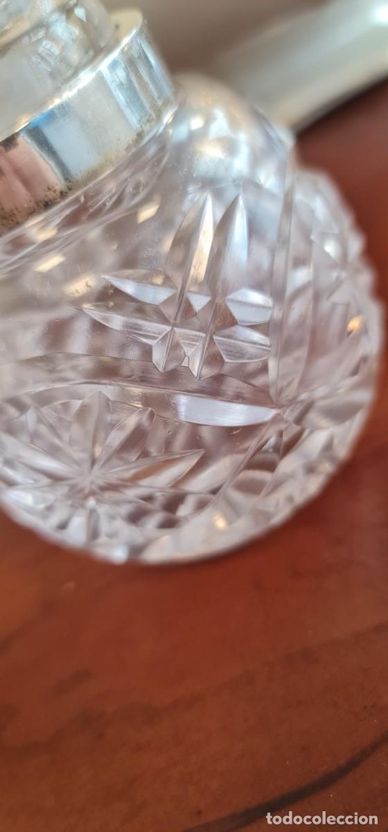 Antig&uuml;edades: Botella de perfume en cristal y boca de plata - Foto 4