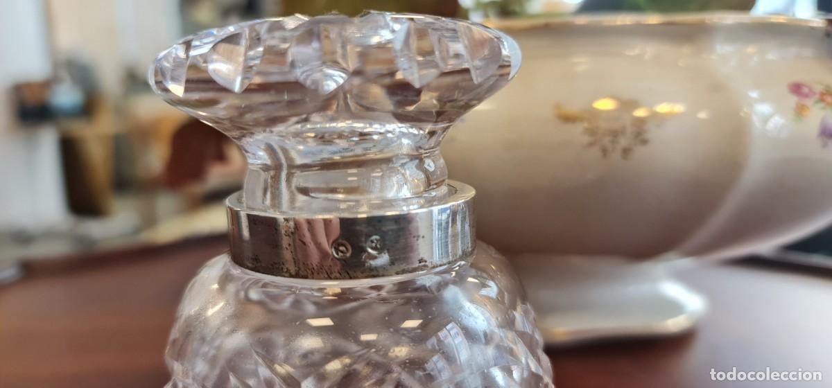 Antig&uuml;edades: Botella de perfume en cristal y boca de plata - Foto 5