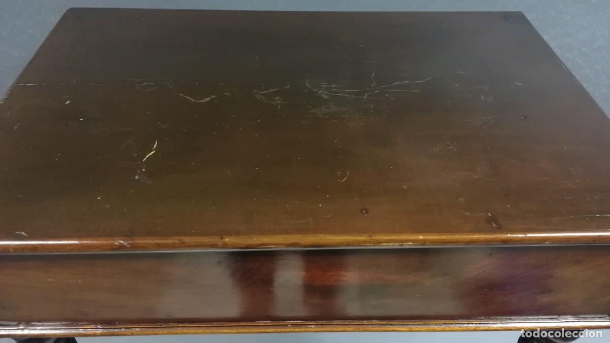Antig&uuml;edades: MESA AUXILIAR LUIS PHILIPPE DE MADERA DE CAOBA CON CAJON - Foto 9