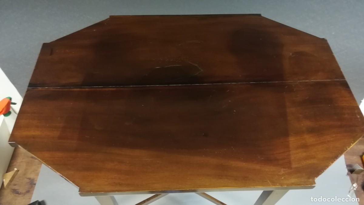 Antig&uuml;edades: MESA AUXILIAR OCTOGONAL DE CAOBA - Foto 5