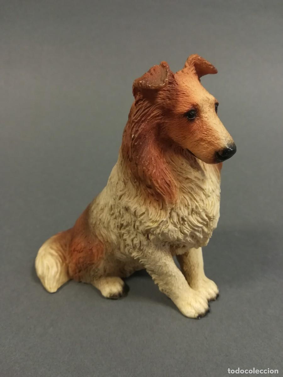 Antig&uuml;edades: FIGURA DE PERRO COLLIE EN RESINA - Foto 1
