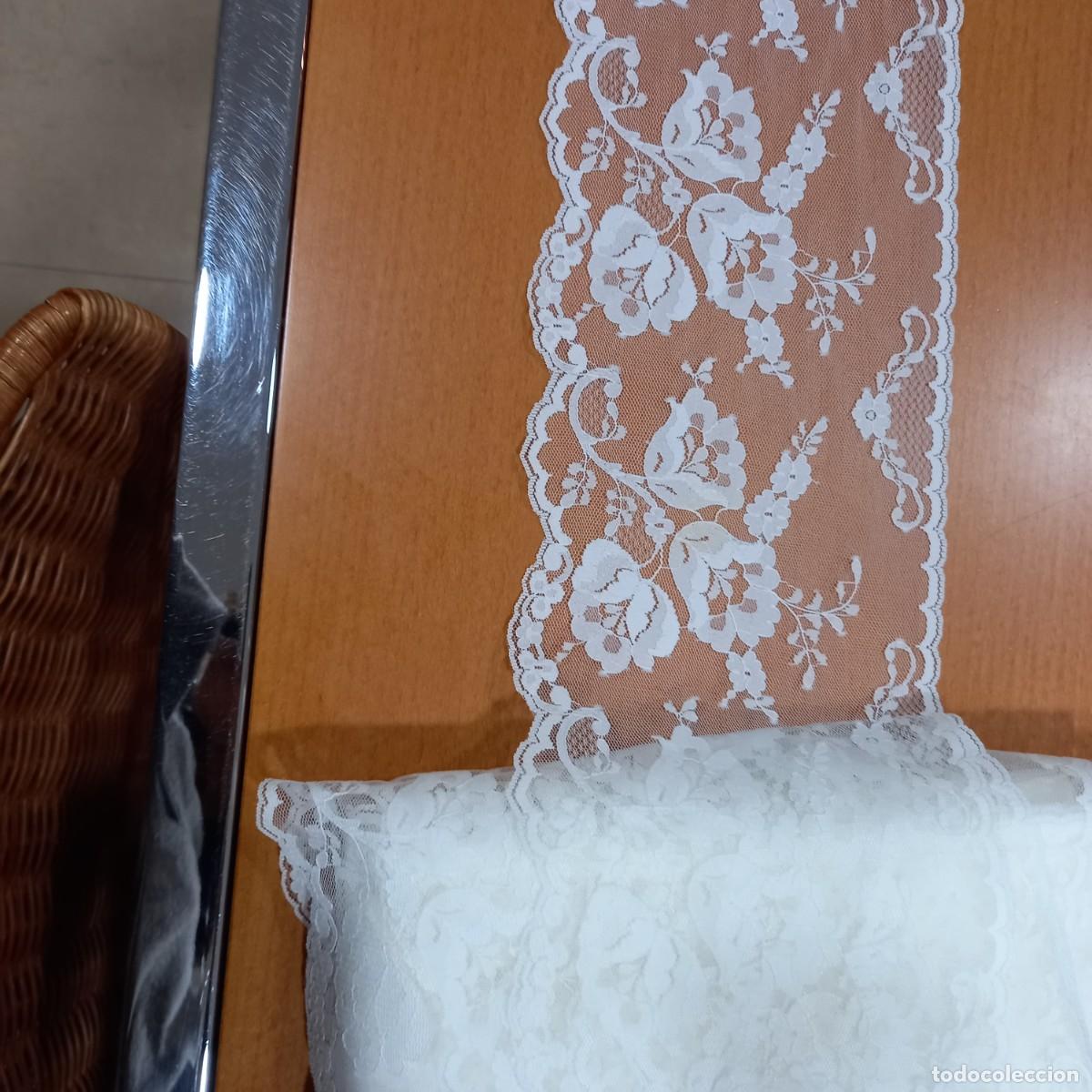 Antig&uuml;edades: Puntilla de blonda de nylon ancho - Foto 2